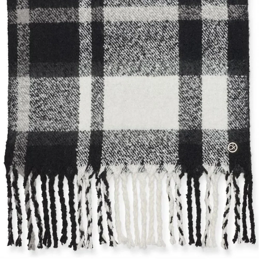 Calvin Klein plaid blanket scarf